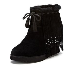 Koolaburra Vianna Suede Black Boots size 8.5M